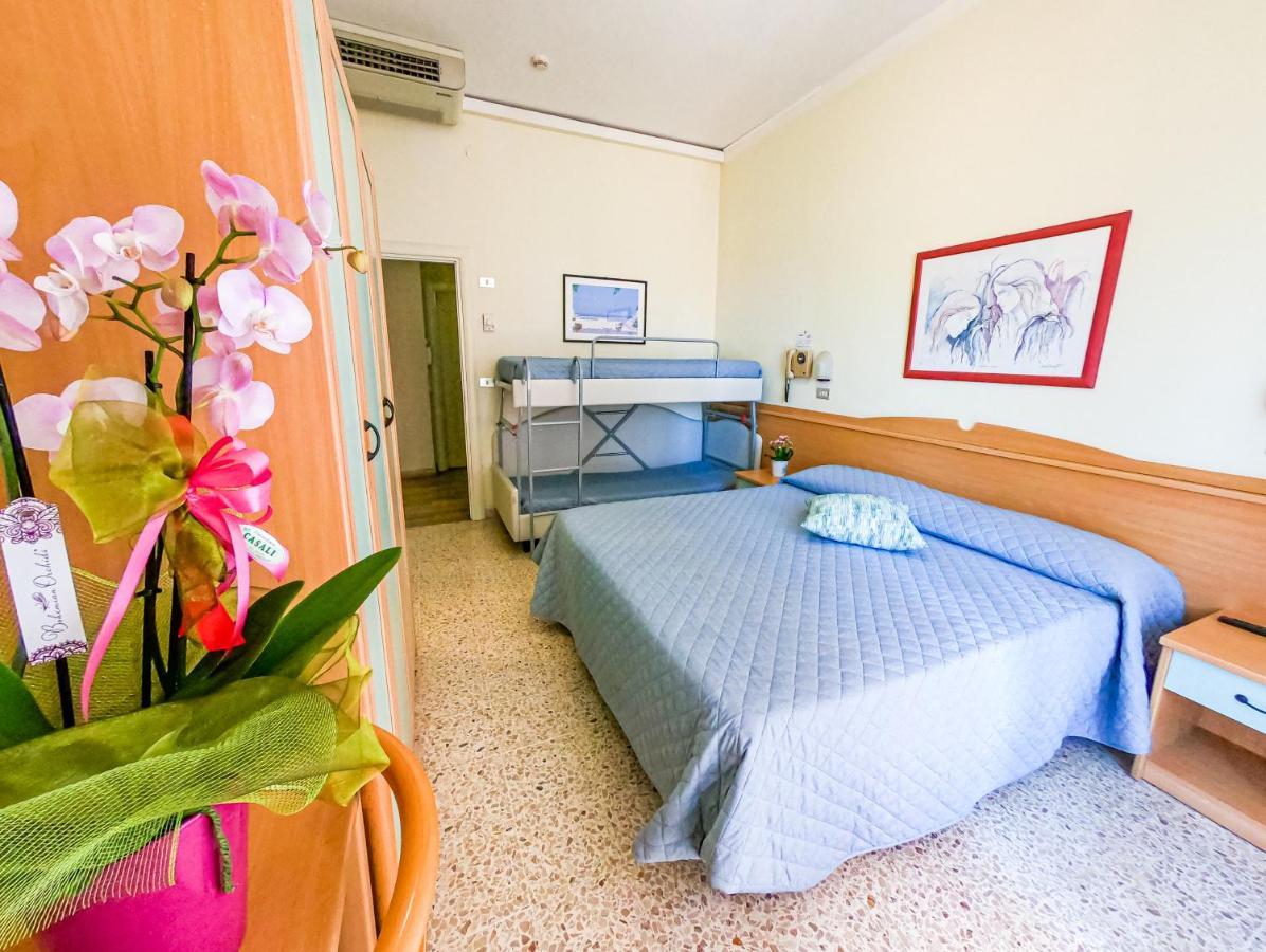 Hotel Simplon Bellaria-Igea Marina Bilik gambar
