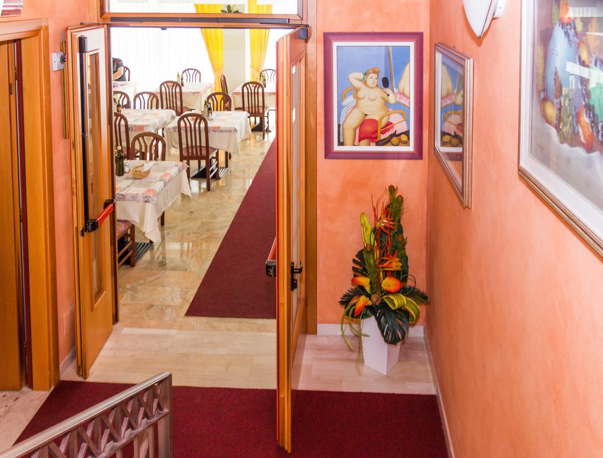 Hotel Simplon Bellaria-Igea Marina Luaran gambar